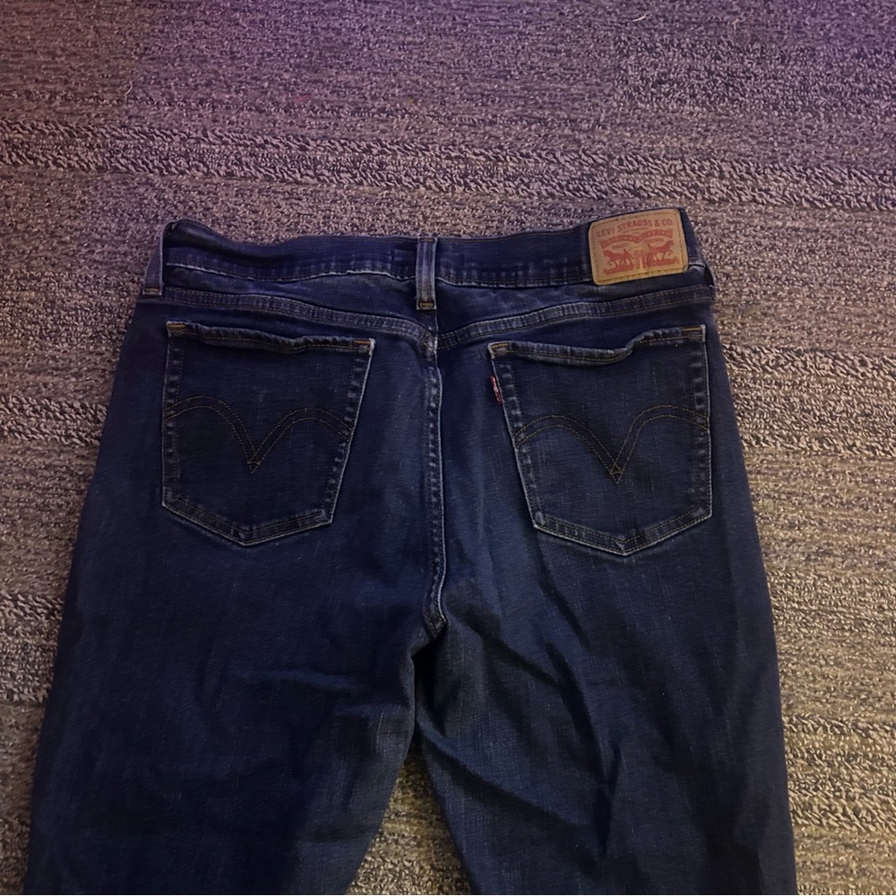 Levi's Darkwash Women's 414 Relaxed Straight Jeans 29" - Picture 4 of 6